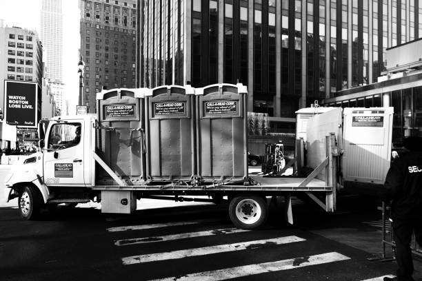 Best Sanitation services for porta potties  in Cedarburg, WI